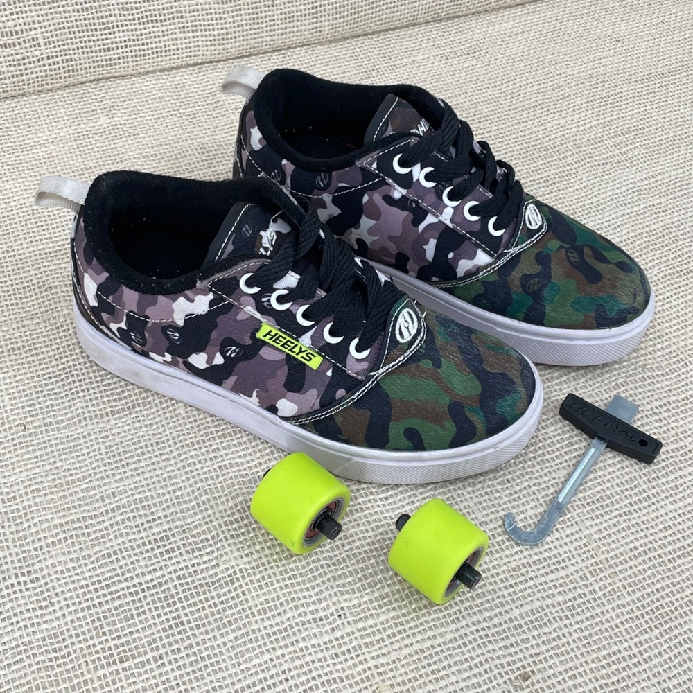 Heelys Pro 20 Prints Camo Skate Shoes Kids Youth 2 Green Purple HE100981 Wheels